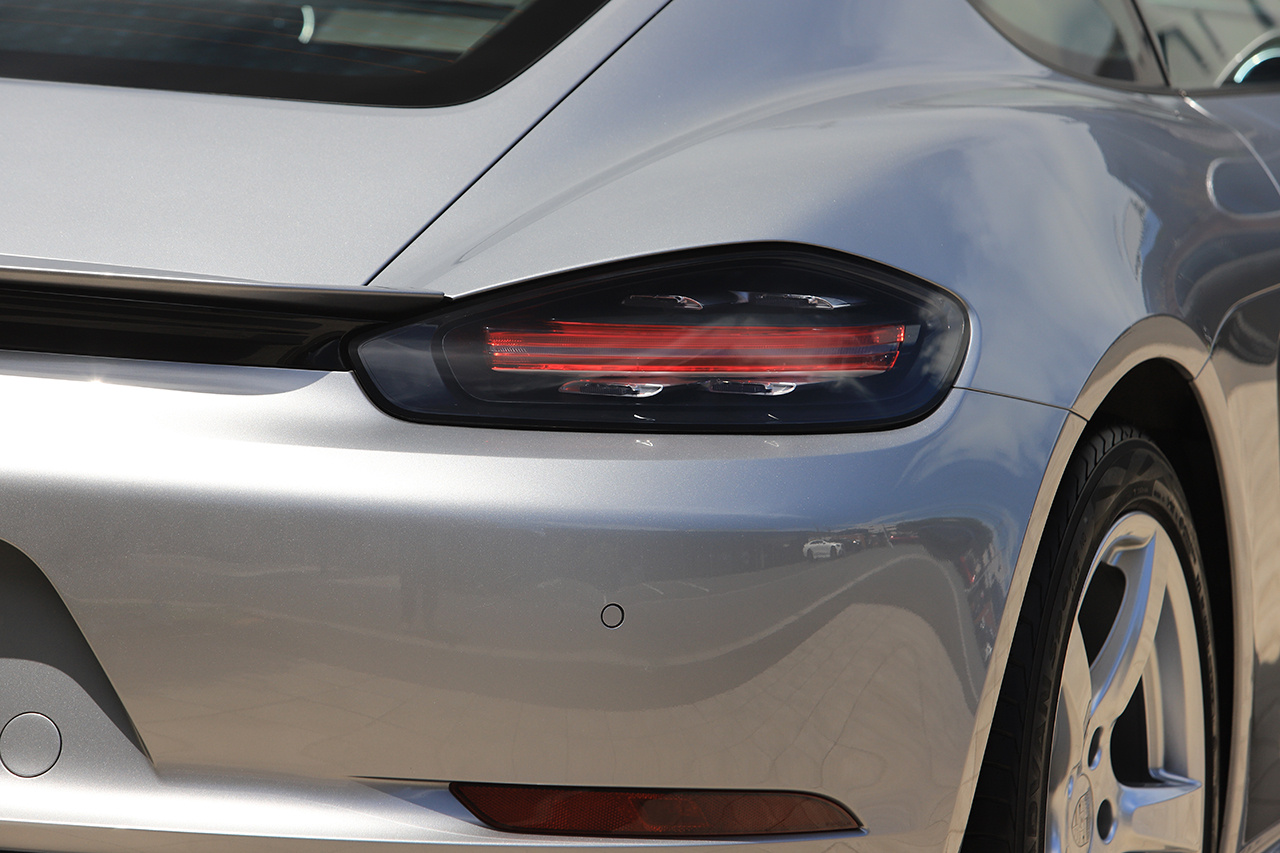 2018 Porsche 718 CAYMAN 