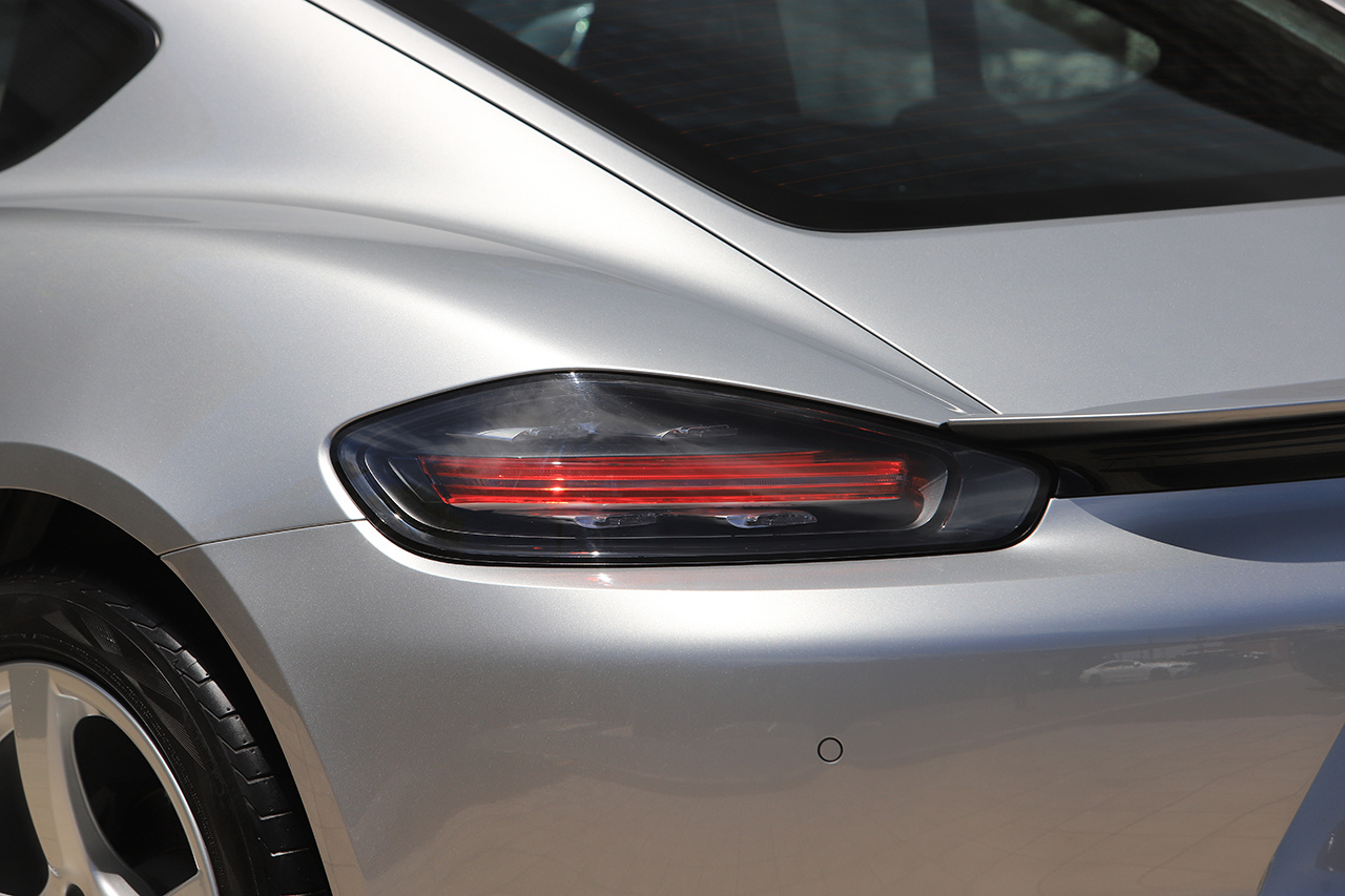 2018 Porsche 718 CAYMAN 