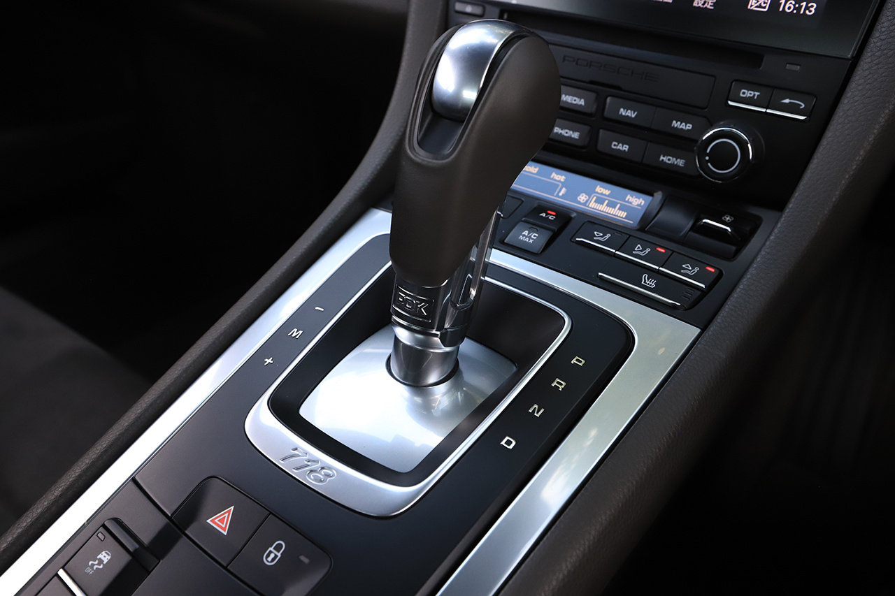 2018 Porsche 718 CAYMAN 