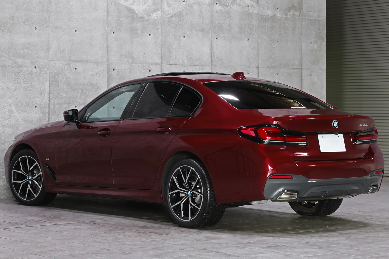2022 BMW 5 SERIES null