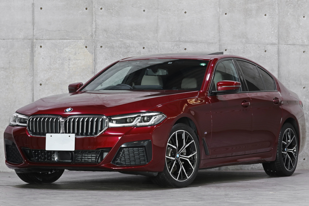 2022 BMW 5 SERIES null