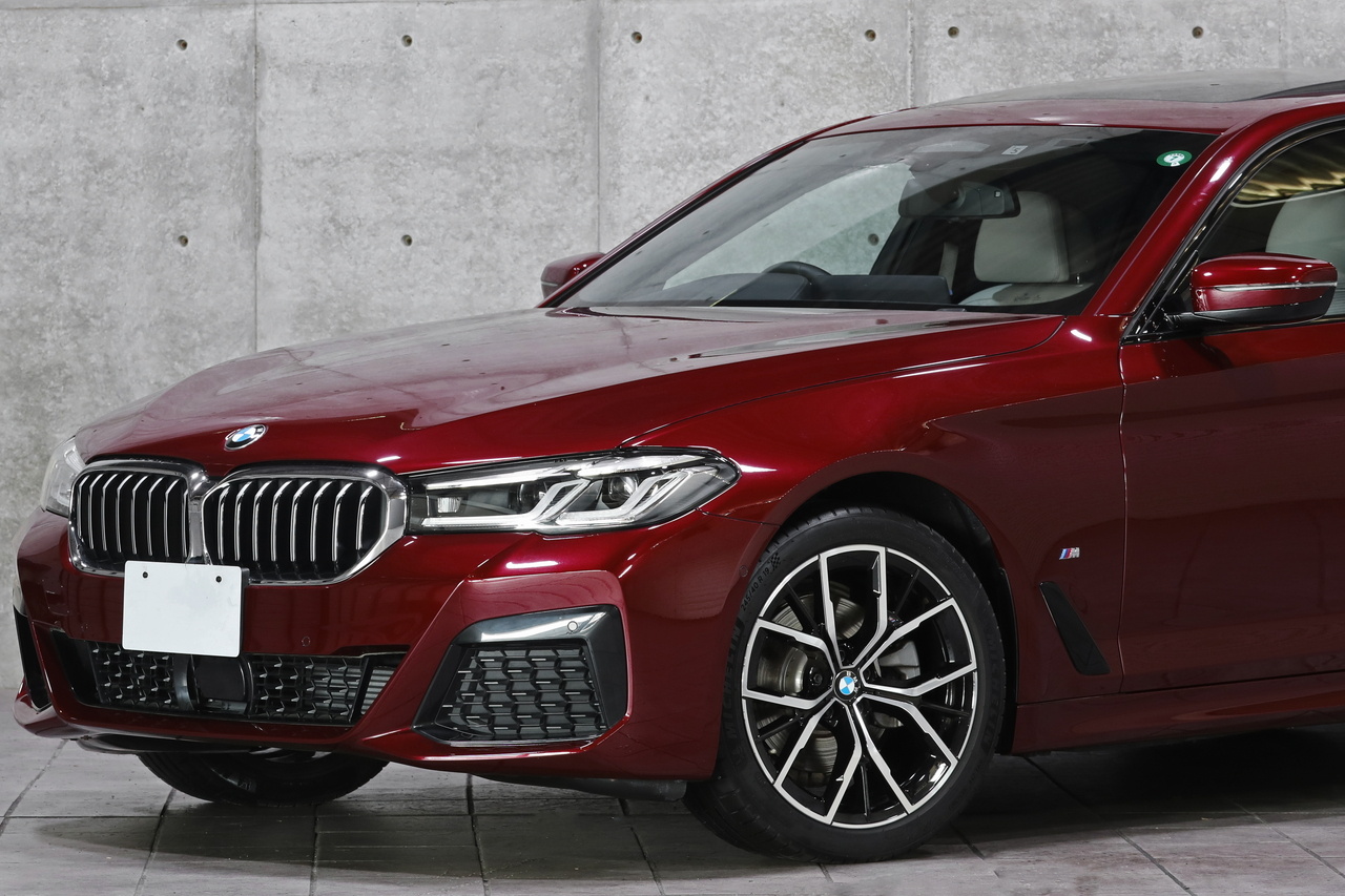 2022 BMW 5 SERIES null