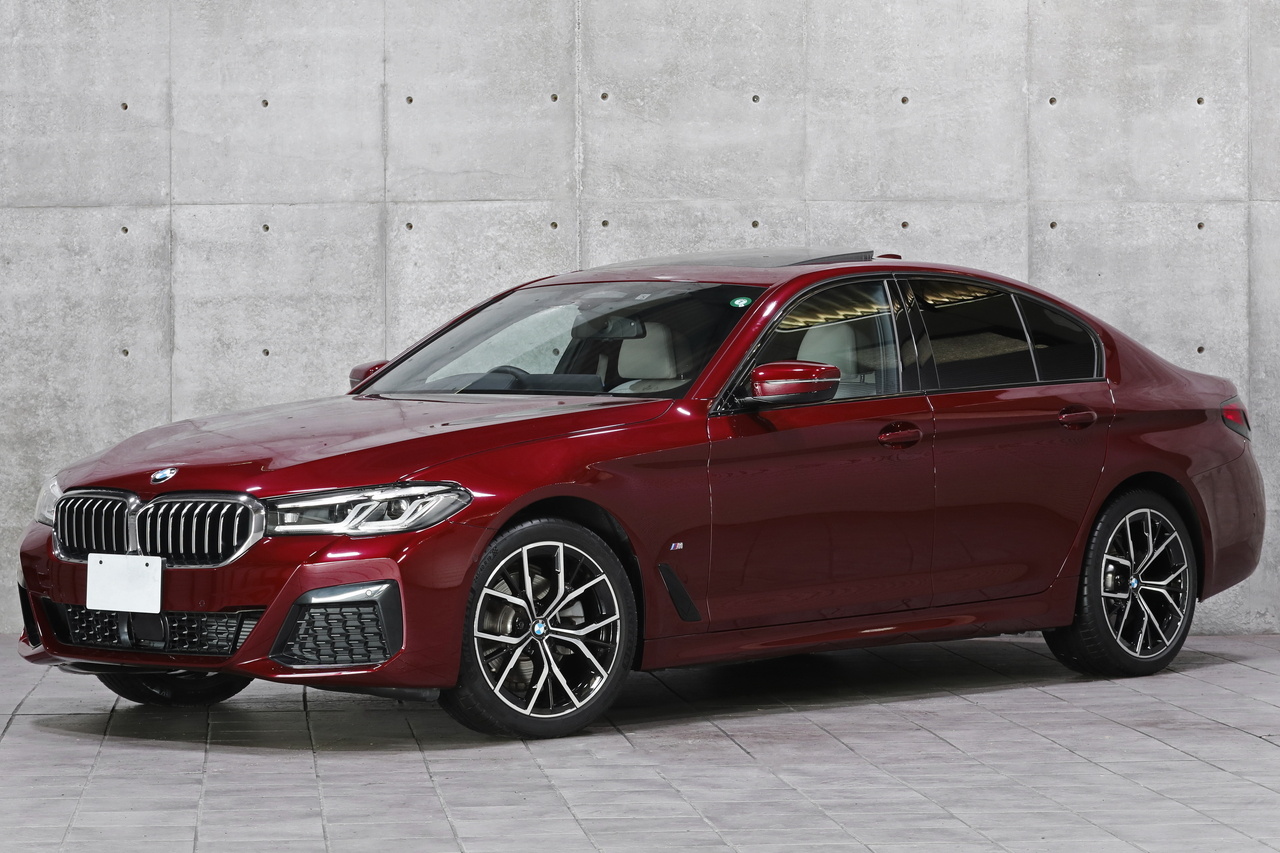 2022 BMW 5 SERIES null