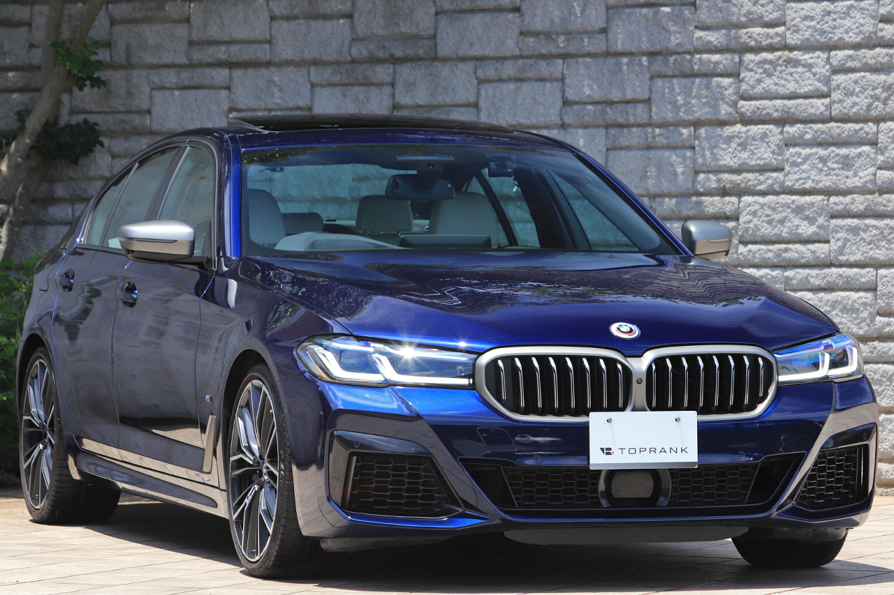 2022 BMW 5 SERIES 