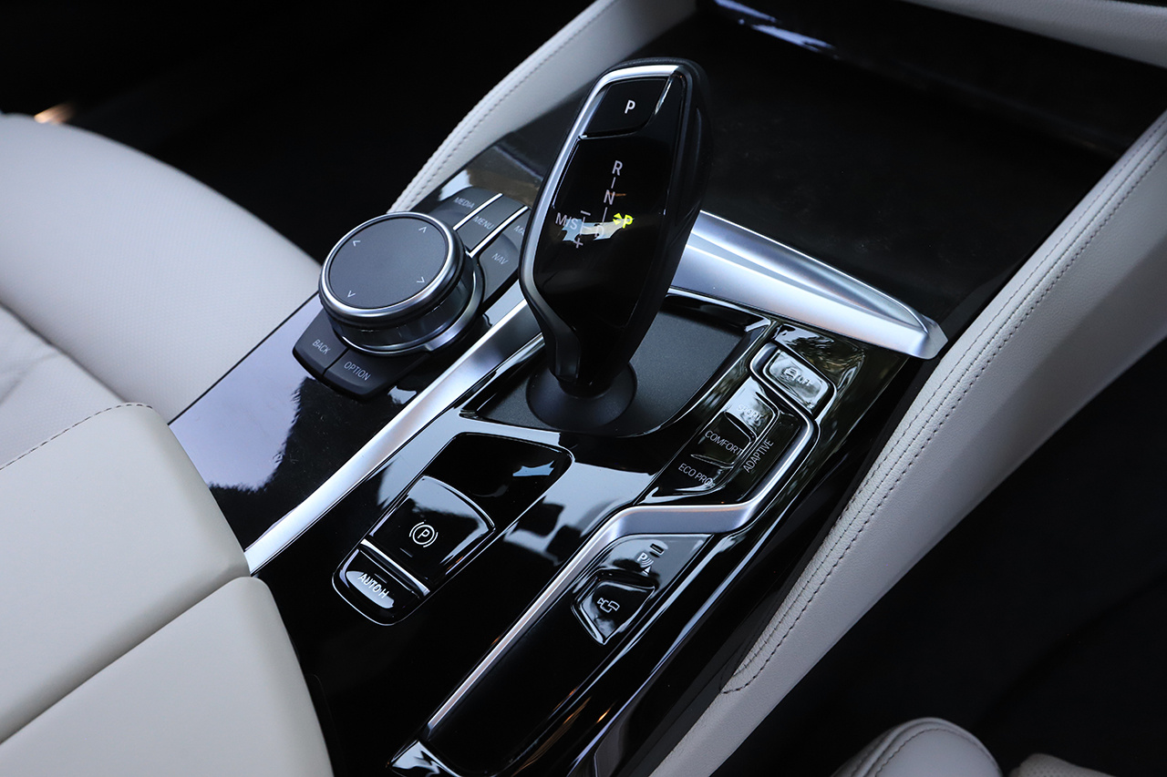 2022 BMW 5 SERIES 
