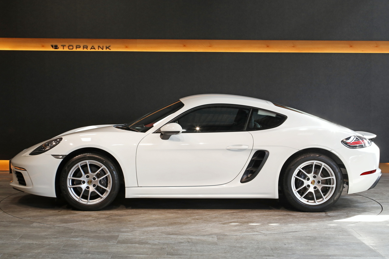 2017 Porsche 718 CAYMAN null