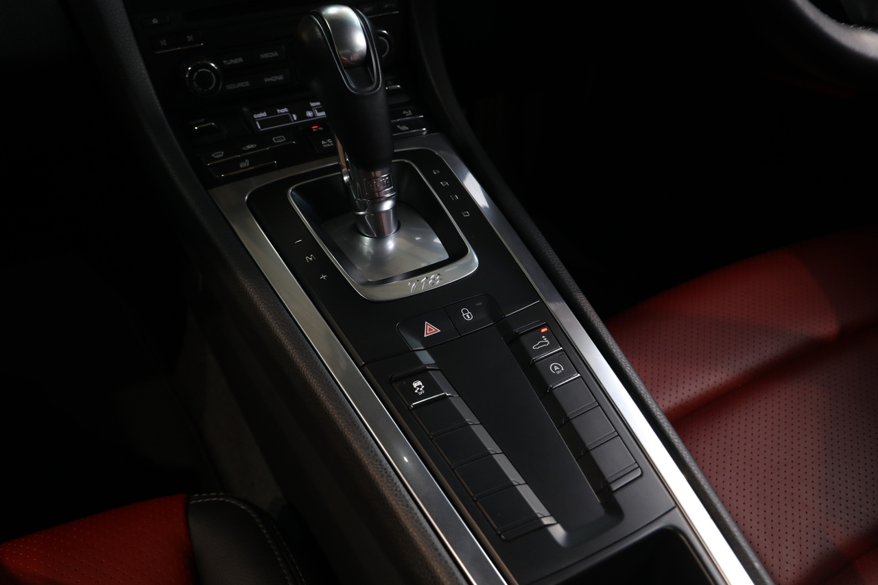2017 Porsche 718 CAYMAN null