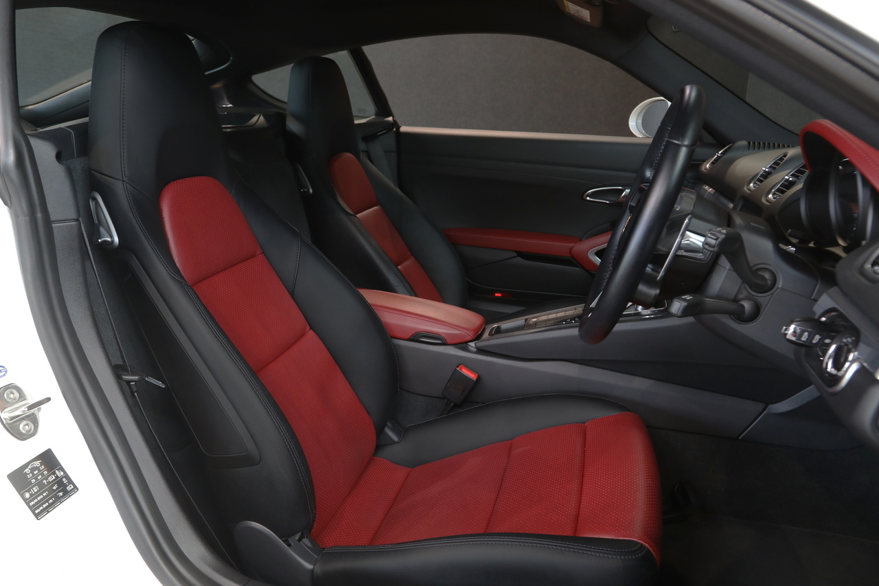 2017 Porsche 718 CAYMAN null