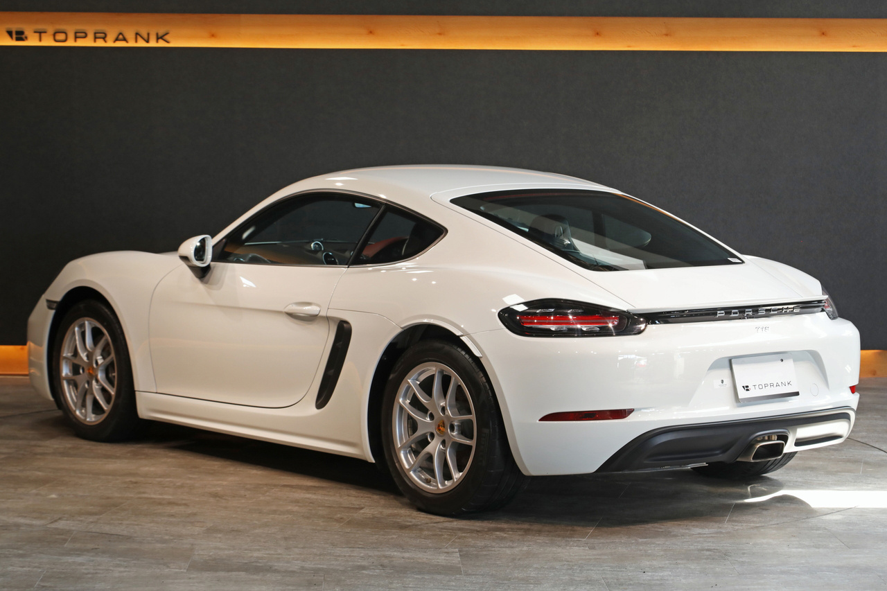 2017 Porsche 718 CAYMAN null