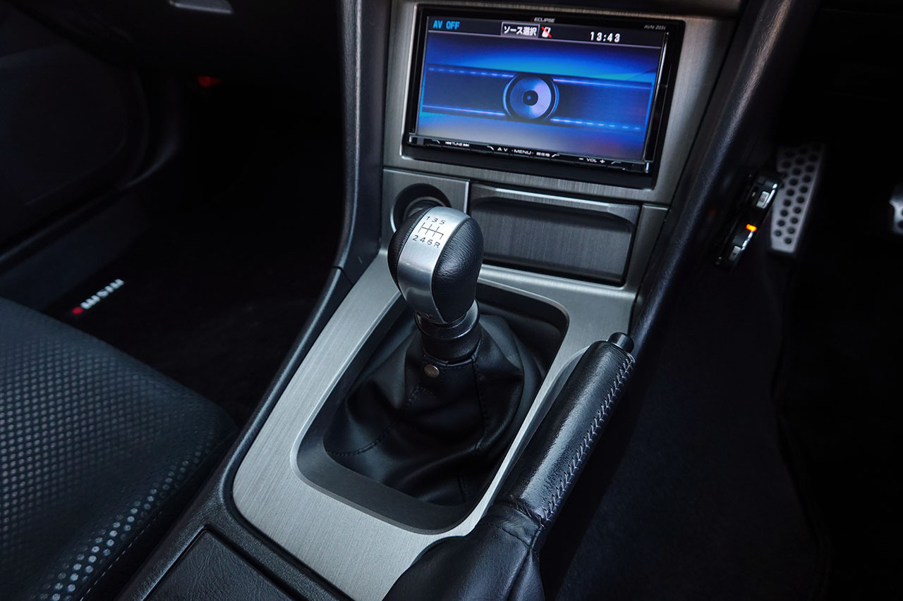 2002 Nissan SKYLINE GT-R BNR34 R34 Skyline GT-R V-SPEC II, NISMO Side Skirts/Rear Under Spoiler/LMGT4 18 inch Wheels