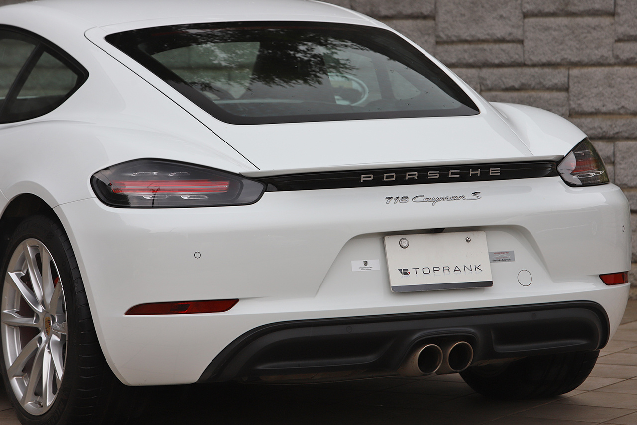 2018 Porsche 718 CAYMAN 