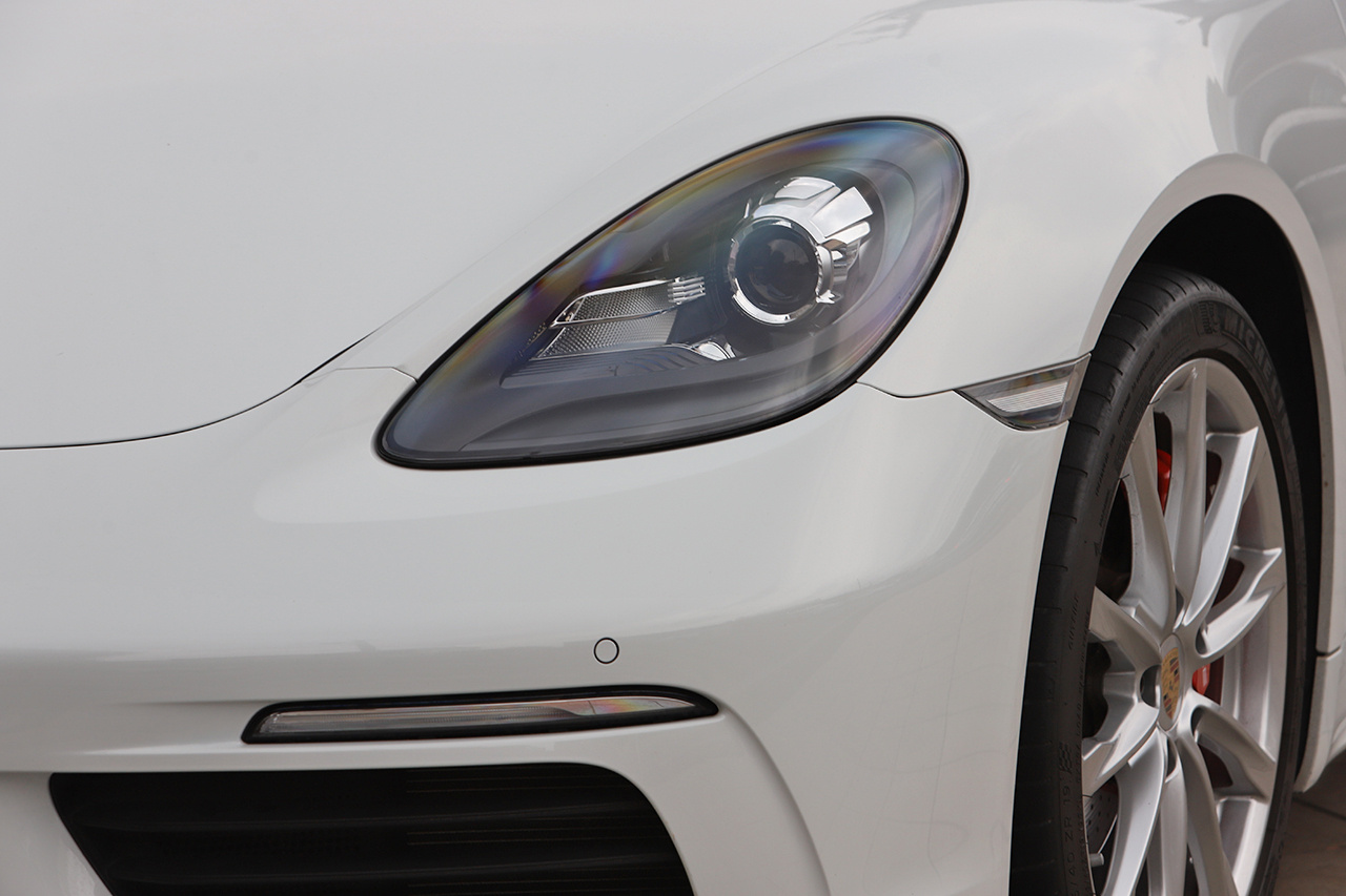 2018 Porsche 718 CAYMAN 