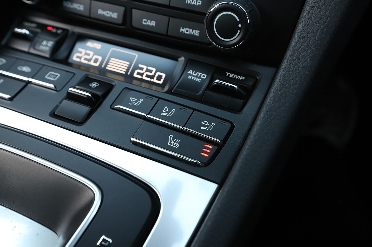 2018 Porsche 718 CAYMAN 