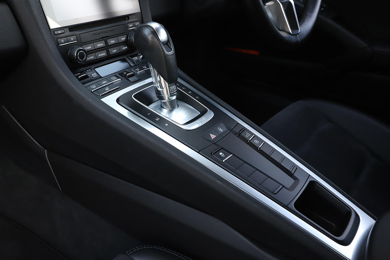 2018 Porsche 718 CAYMAN 