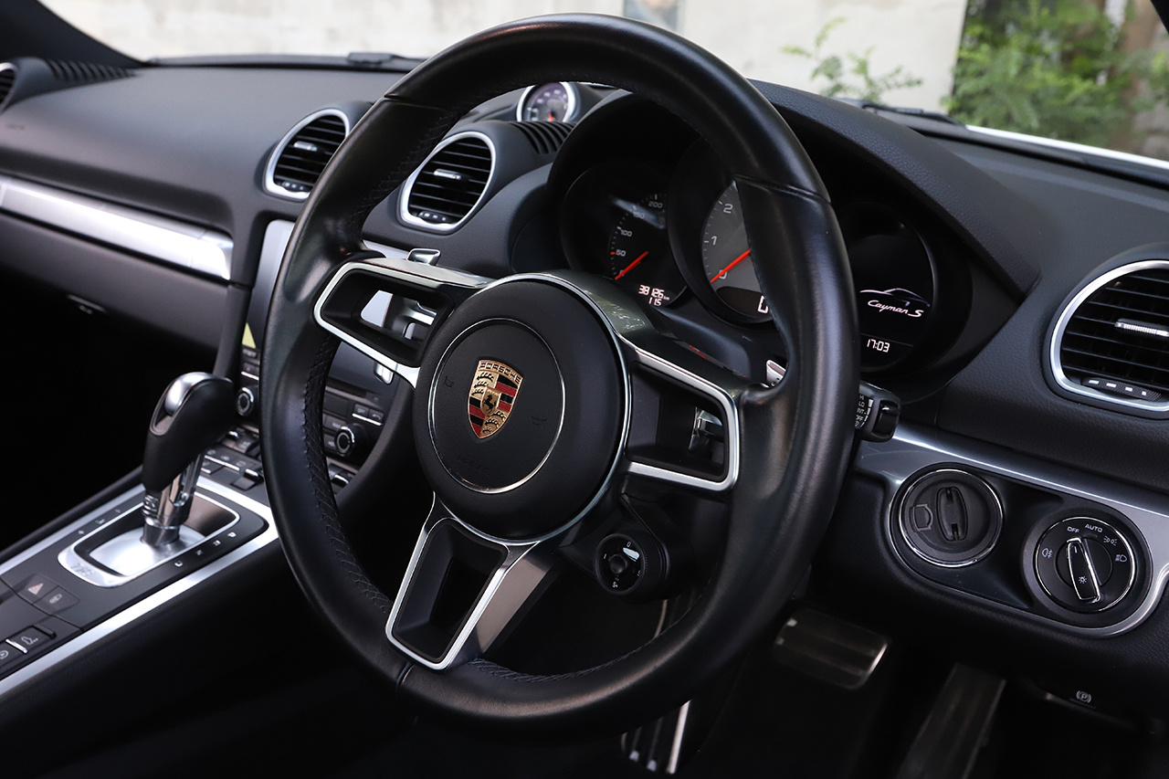 2018 Porsche 718 CAYMAN 