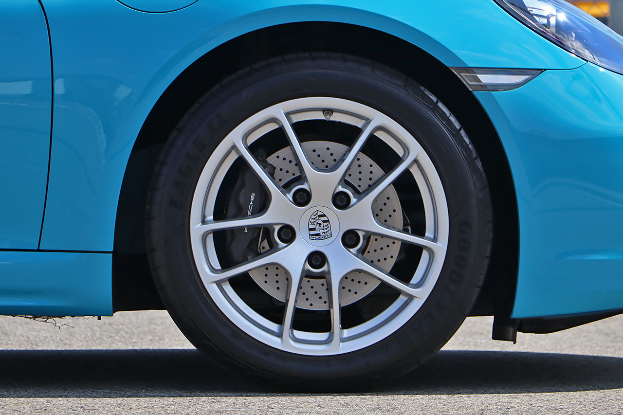 2018 Porsche 718 CAYMAN 