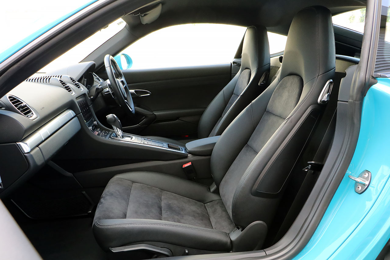 2018 Porsche 718 CAYMAN 