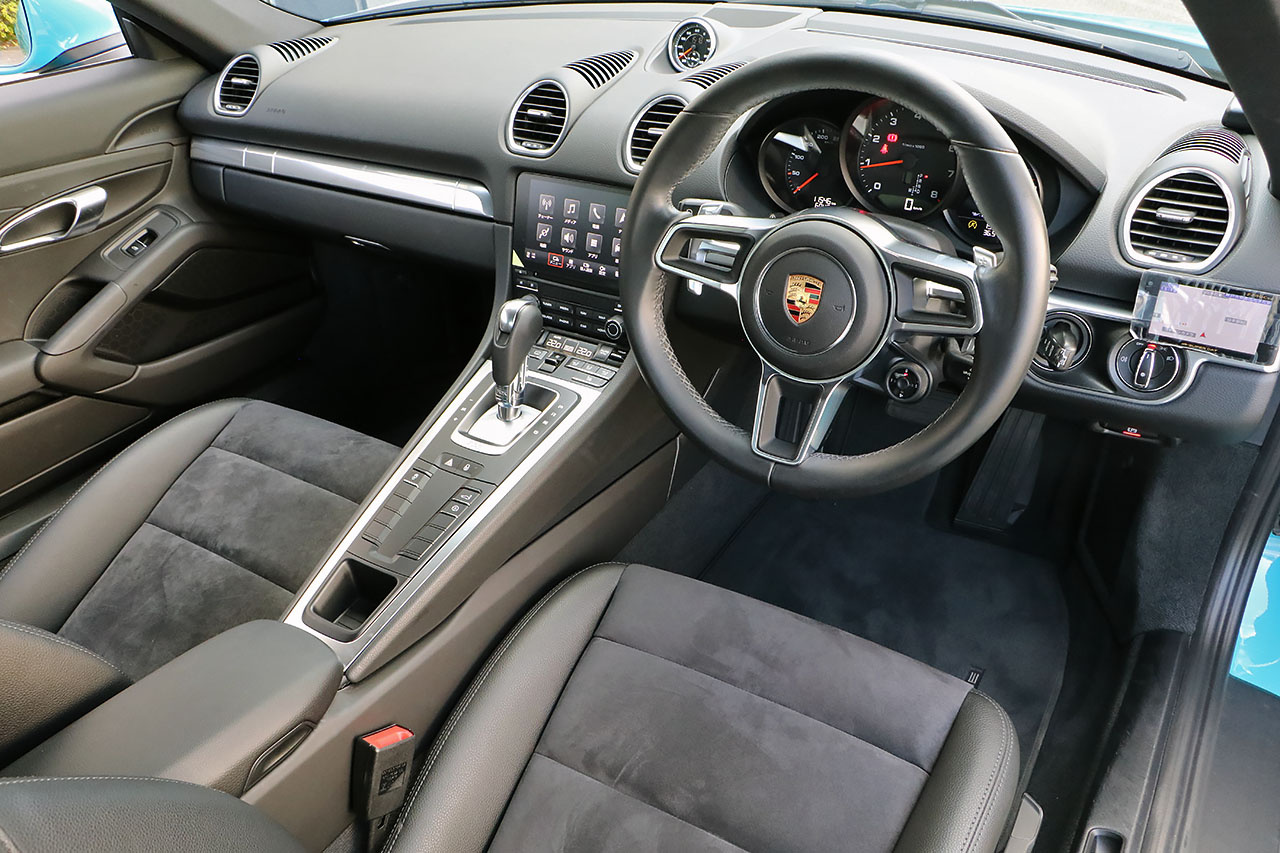 2018 Porsche 718 CAYMAN 