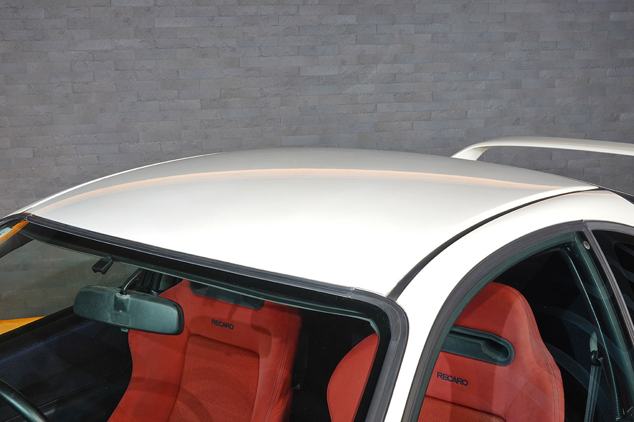 1996 Honda INTEGRA TYPE R DC2 Integra Type-R, Aftermarket Exahust Manifold, Muffler, OMP Steering Wheel