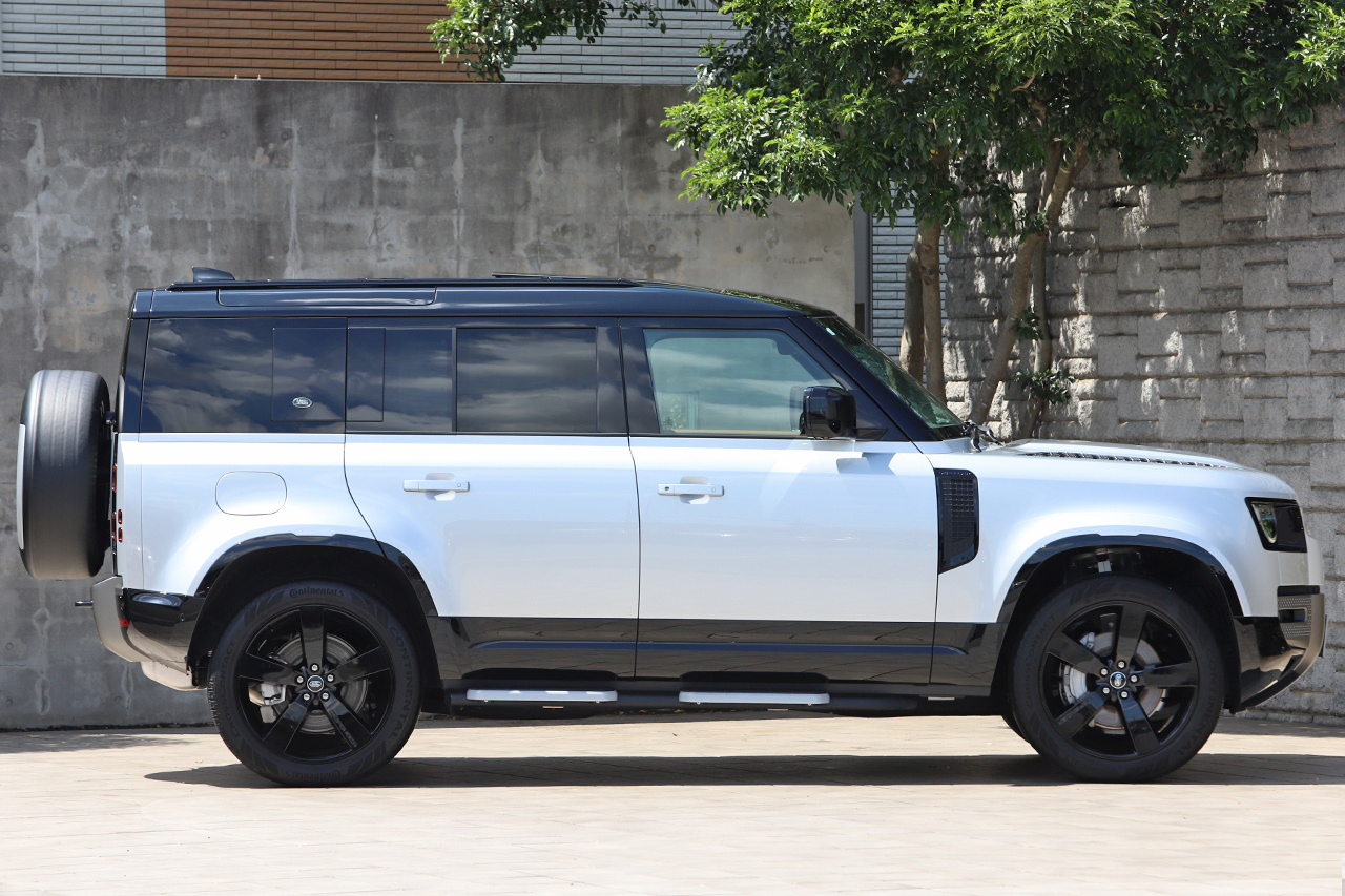 2024 Land Rover DEFENDER 
