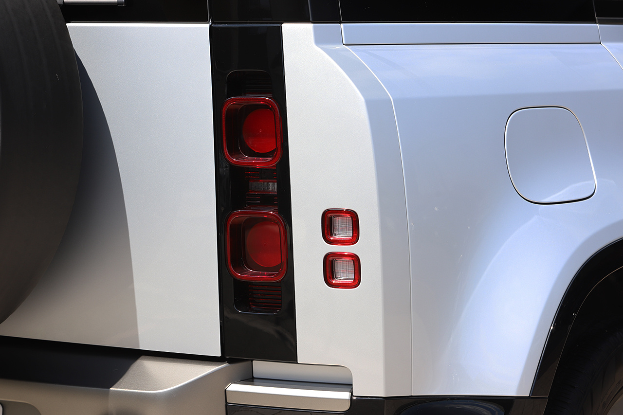 2024 Land Rover DEFENDER 