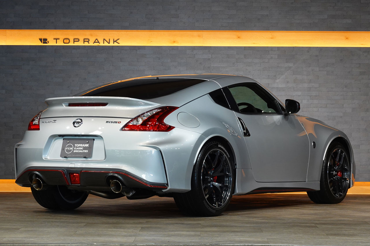 2021 Nissan FAIRLADY Z Z34 FAIRLADY Z NISMO, ONE OWNER, Nismo Sports Titanium Muffler, MCR Shift Knob, Focal Tweeters