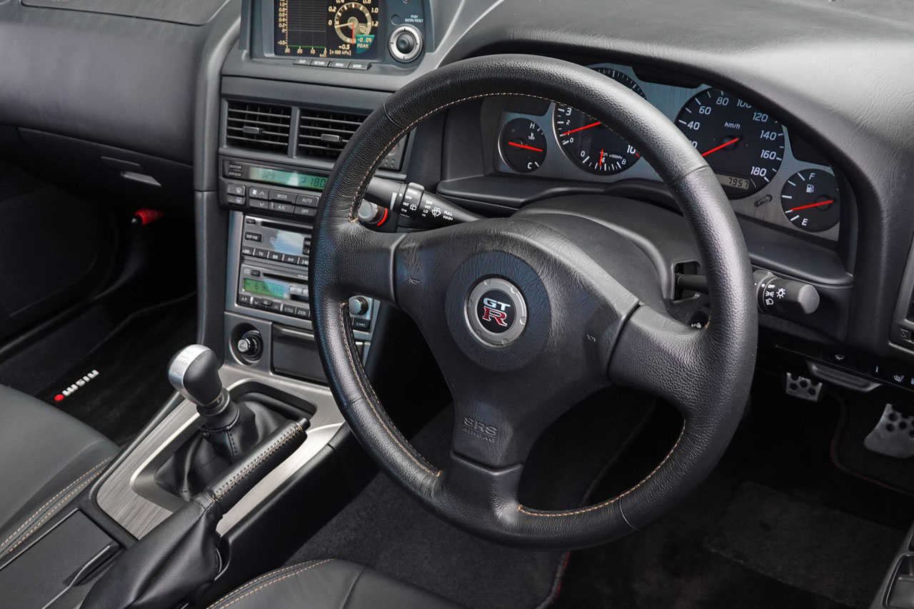 2002 Nissan SKYLINE GT-R BNR34 R34 Skyline GT-R M-SPEC, ONE OWNER, Exclusive Leather Seats,