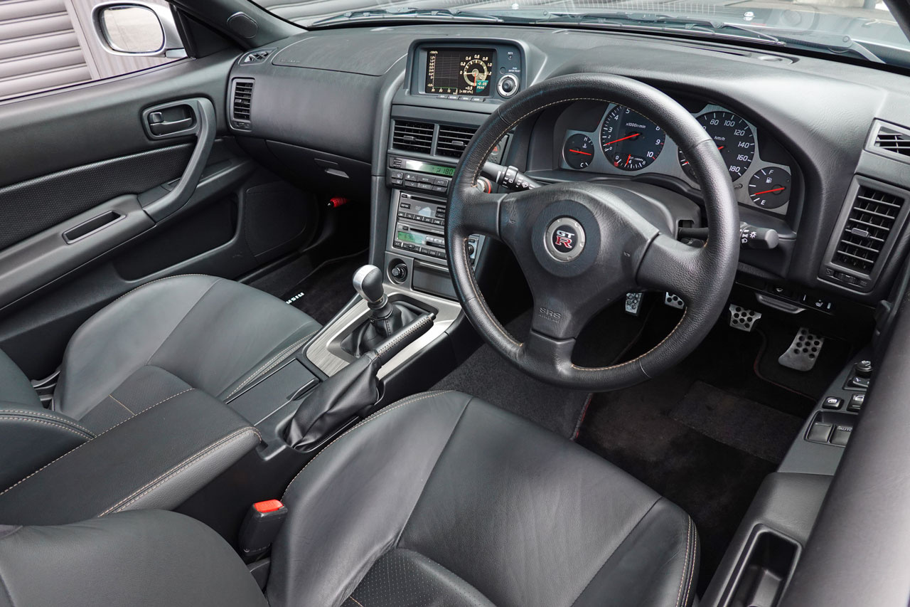 2002 Nissan SKYLINE GT-R BNR34 R34 Skyline GT-R M-SPEC, ONE OWNER, Exclusive Leather Seats,