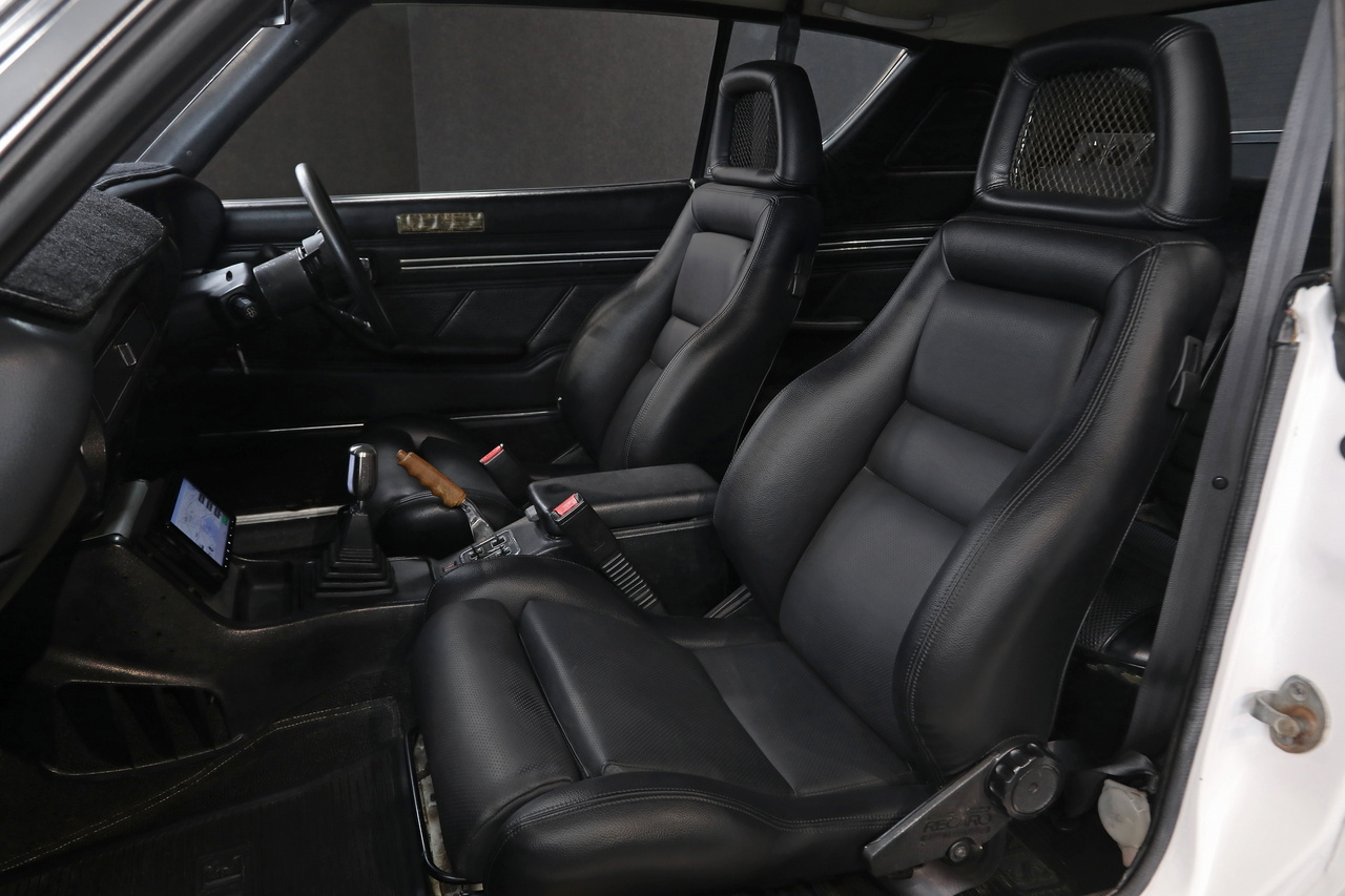 1976 Nissan SKYLINE null