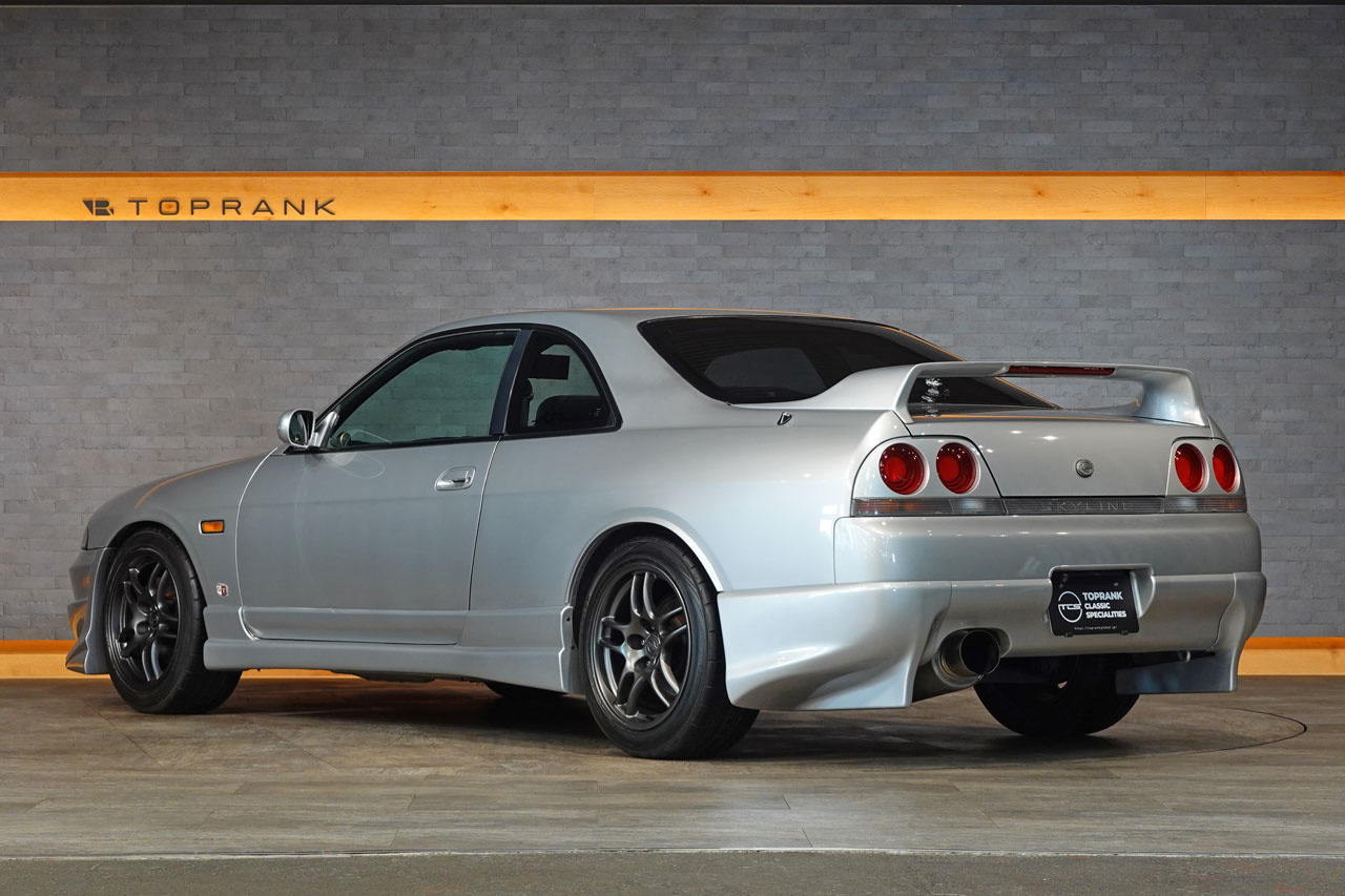 1995 Nissan SKYLINE COUPE ECR33 Skyline GTS25t Type M, Aftermarket Aero, BCNR33 R33 Skyline GT-R Factory 17 Inch Wheels