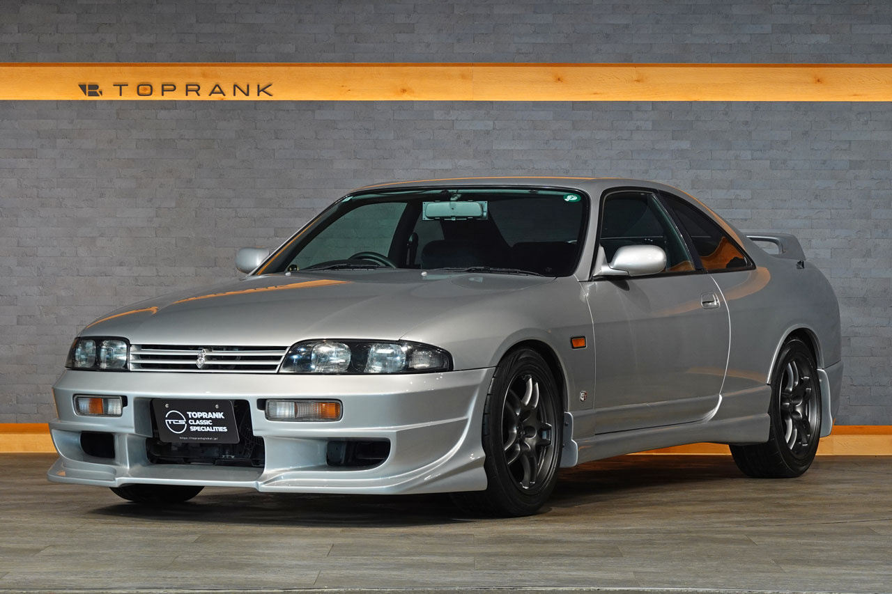 1995 Nissan SKYLINE COUPE ECR33 Skyline GTS25t Type M, Aftermarket Aero, BCNR33 R33 Skyline GT-R Factory 17 Inch Wheels