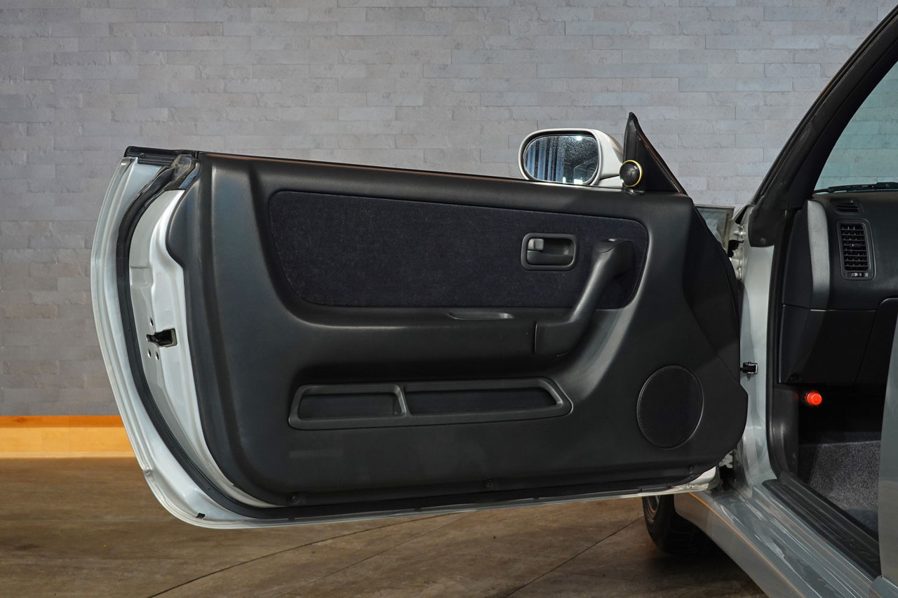 1995 Nissan SKYLINE COUPE ECR33 Skyline GTS25t Type M, Aftermarket Aero, BCNR33 R33 Skyline GT-R Factory 17 Inch Wheels