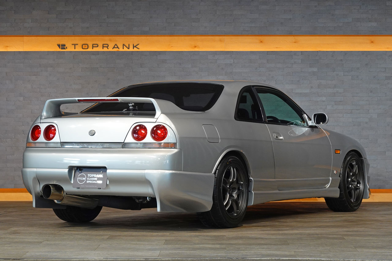1995 Nissan SKYLINE COUPE ECR33 Skyline GTS25t Type M, Aftermarket Aero, BCNR33 R33 Skyline GT-R Factory 17 Inch Wheels