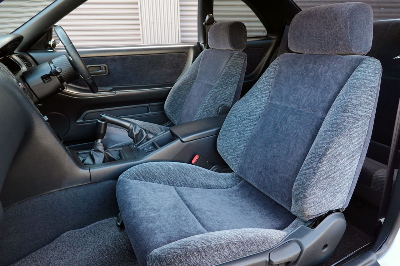 1995 Nissan SKYLINE COUPE ECR33 Skyline GTS25t Type M, Aftermarket Aero, BCNR33 R33 Skyline GT-R Factory 17 Inch Wheels