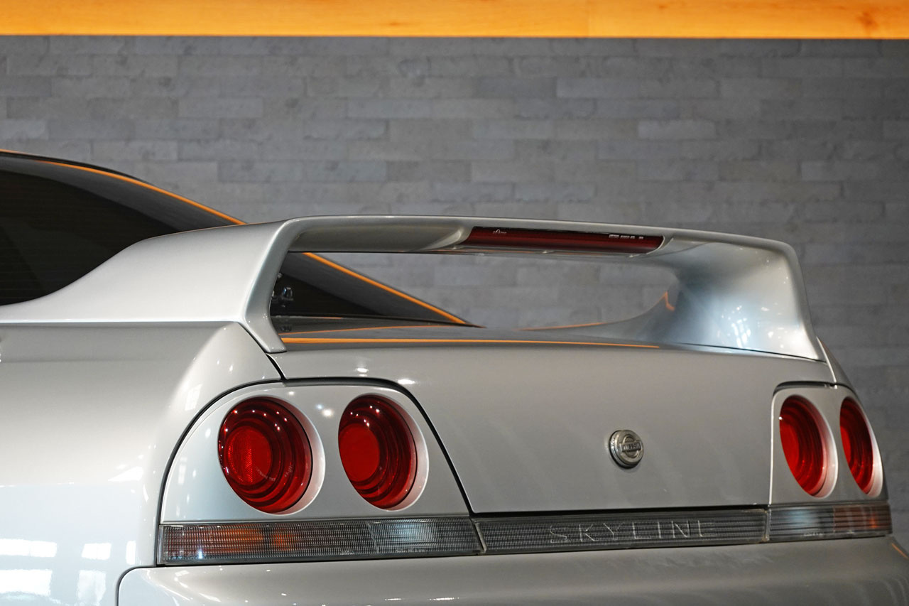 1995 Nissan SKYLINE COUPE ECR33 Skyline GTS25t Type M, Aftermarket Aero, BCNR33 R33 Skyline GT-R Factory 17 Inch Wheels