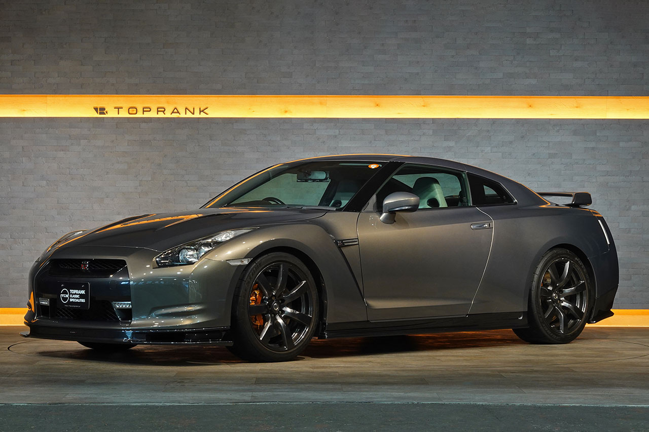 2010 Nissan GT-R R35 GT-R Premium Edition, Titanium Gray, NISMO Front Under Spoiler・Side Skirts・Rear Under Spoiler