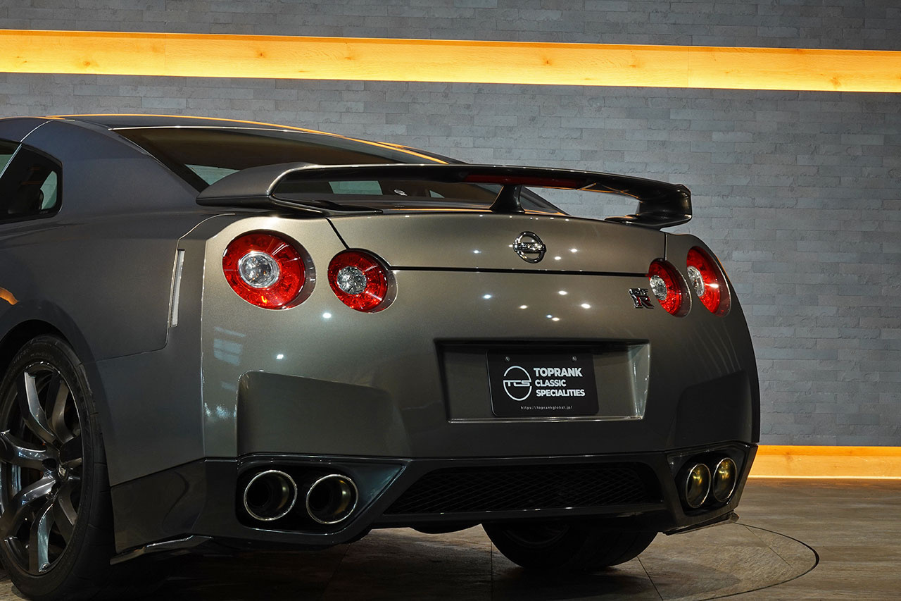 2010 Nissan GT-R R35 GT-R Premium Edition, Titanium Gray, NISMO Front Under Spoiler・Side Skirts・Rear Under Spoiler