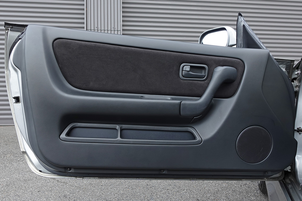 1996 Nissan SKYLINE GT-R BCNR33 R33 Skyline GT-R NISMO 400R, Build No. 6, KR4 Sonic Silver