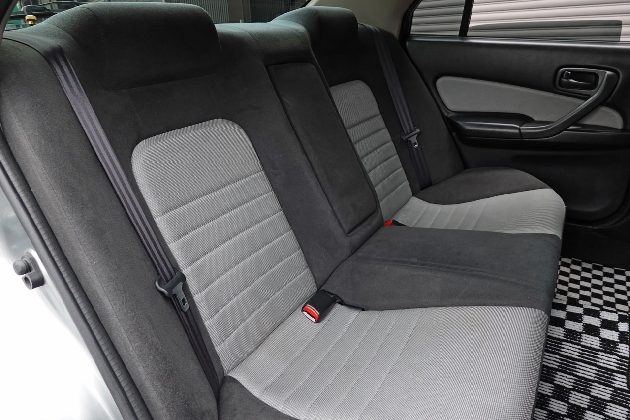 2001 Nissan SKYLINE ER34 Skyline 25GT-T, URAS body kit, HKS Height Adjustable Coilovers