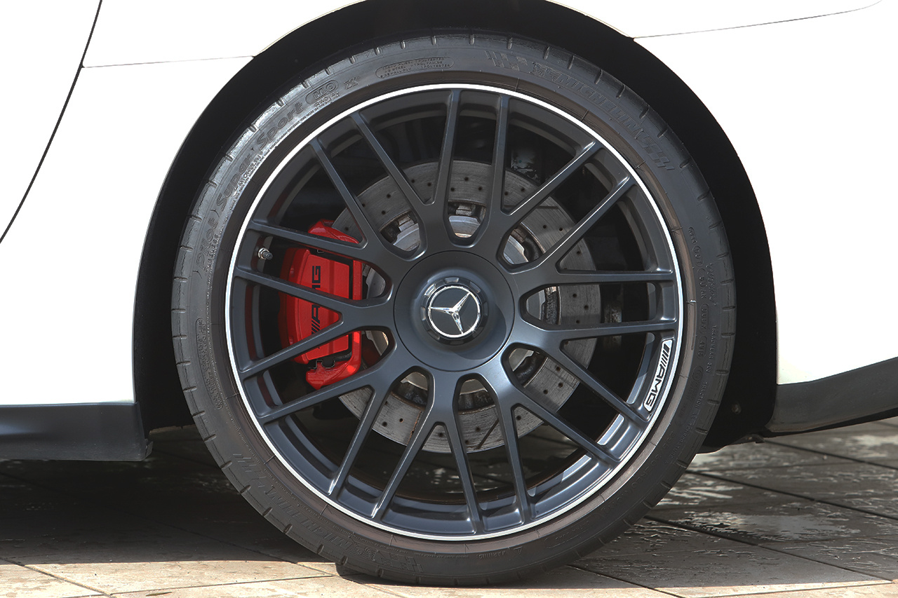 2016 Mercedes-AMG GT 