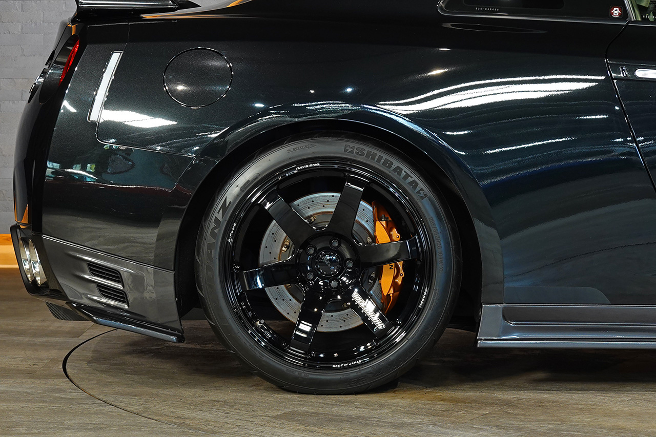 2012 Nissan GT-R R35 GT-R BLACK EDITION, Nismo Aero Parts, Add-on Rear Spoiler, RAYS TE37 Saga S-Plus 20 Inch Wheels