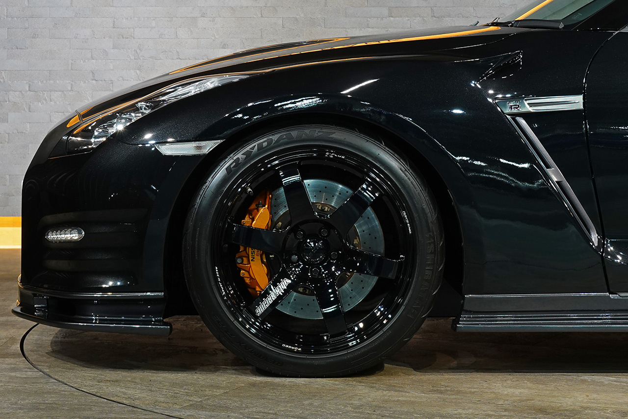 2012 Nissan GT-R R35 GT-R BLACK EDITION, Nismo Aero Parts, Add-on Rear Spoiler, RAYS TE37 Saga S-Plus 20 Inch Wheels