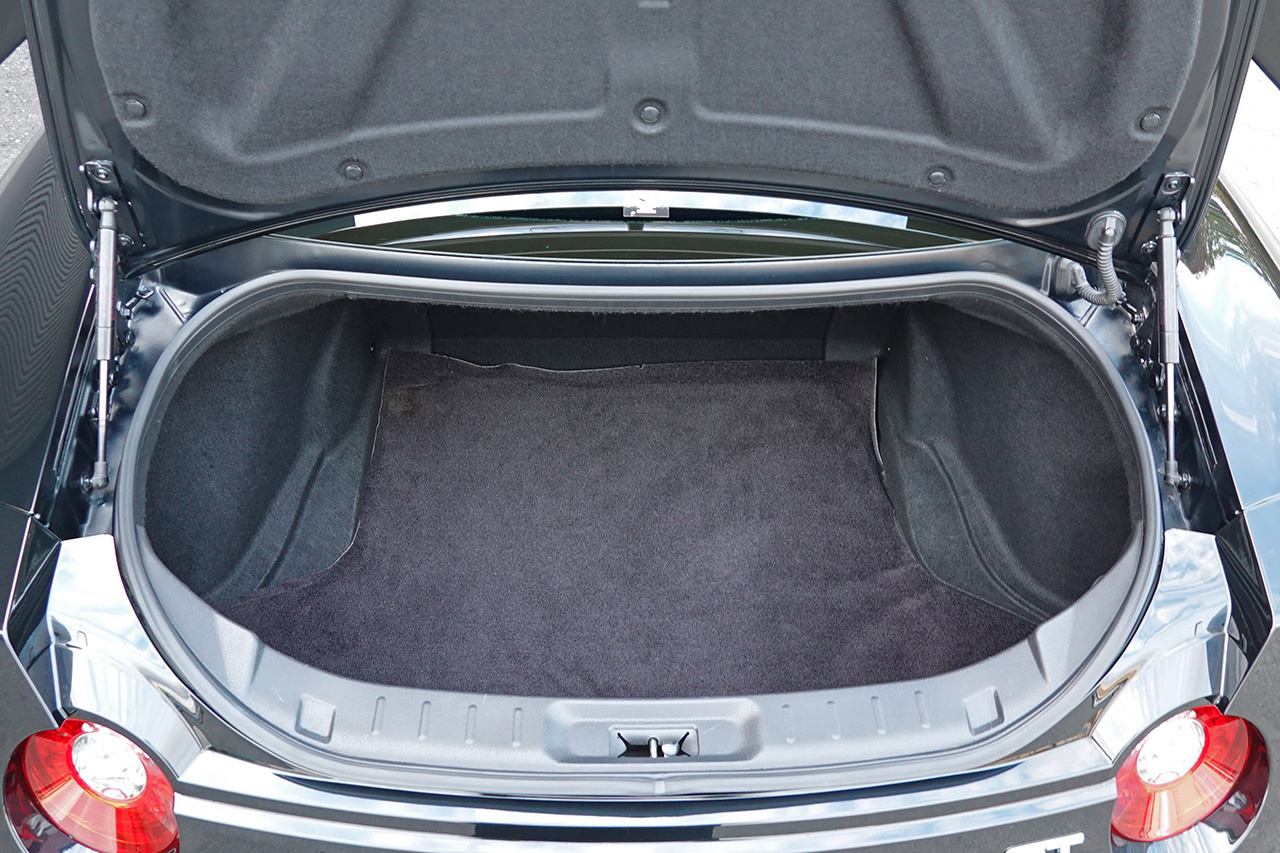 2012 Nissan GT-R R35 GT-R BLACK EDITION, Nismo Aero Parts, Add-on Rear Spoiler, RAYS TE37 Saga S-Plus 20 Inch Wheels