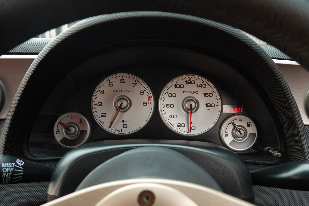 2001 Honda INTEGRA TYPE R DC5 Integra Type-R, K20A i-Vtec Engine, Momo Steering, Red Factory Recaro Seats