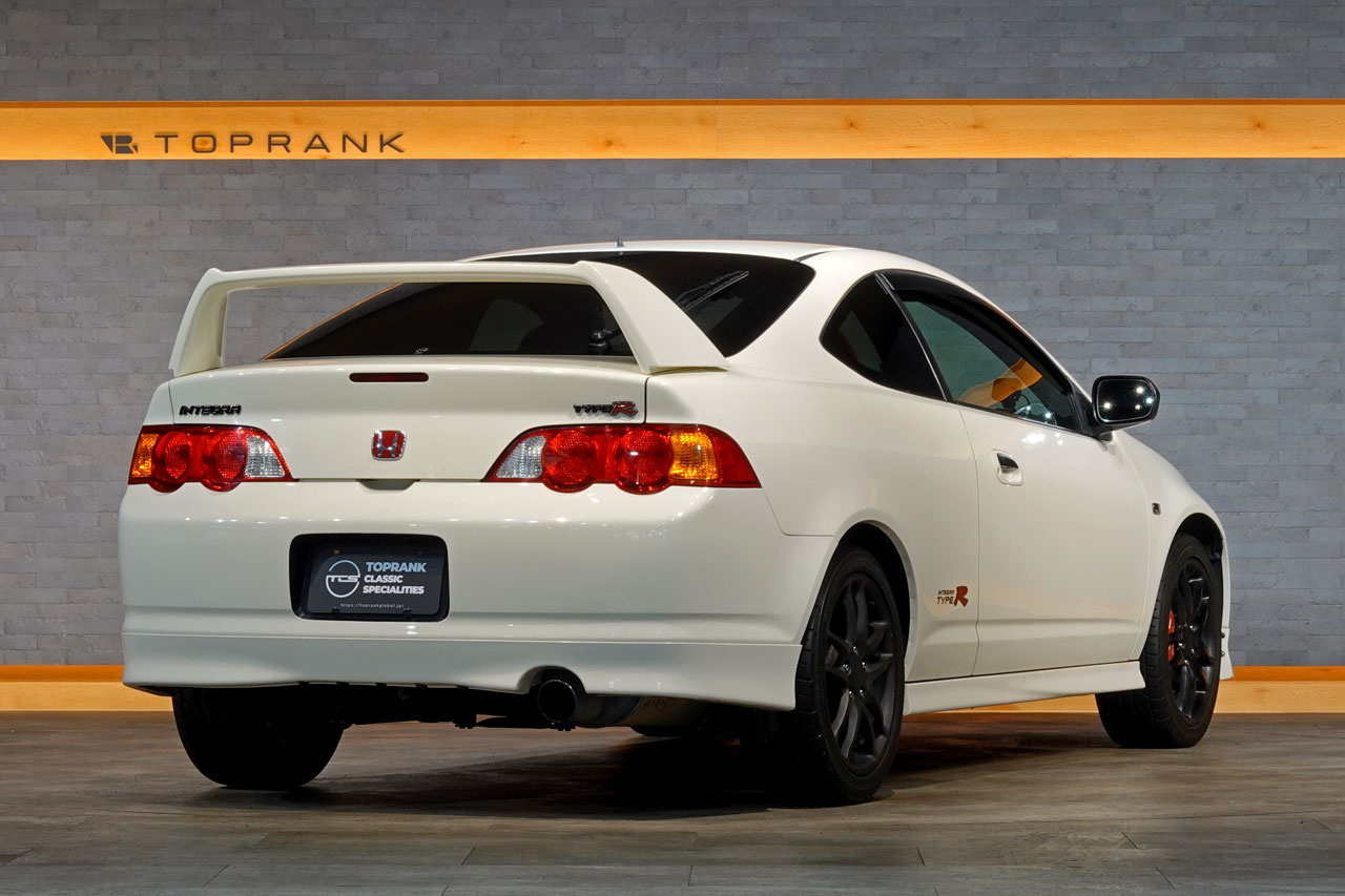 2001 Honda INTEGRA TYPE R DC5 Integra Type-R, K20A i-Vtec Engine, Momo Steering, Red Factory Recaro Seats