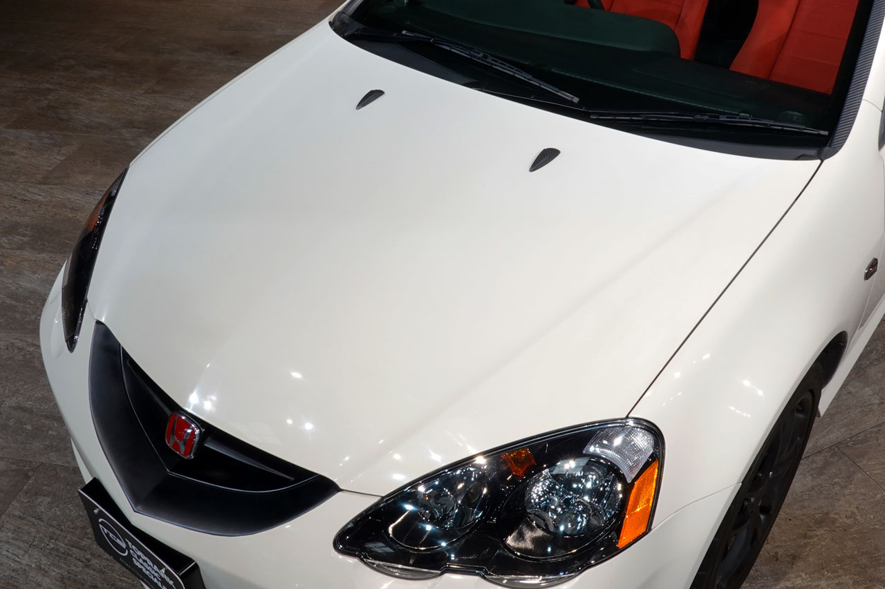 2001 Honda INTEGRA TYPE R DC5 Integra Type-R, K20A i-Vtec Engine, Momo Steering, Red Factory Recaro Seats