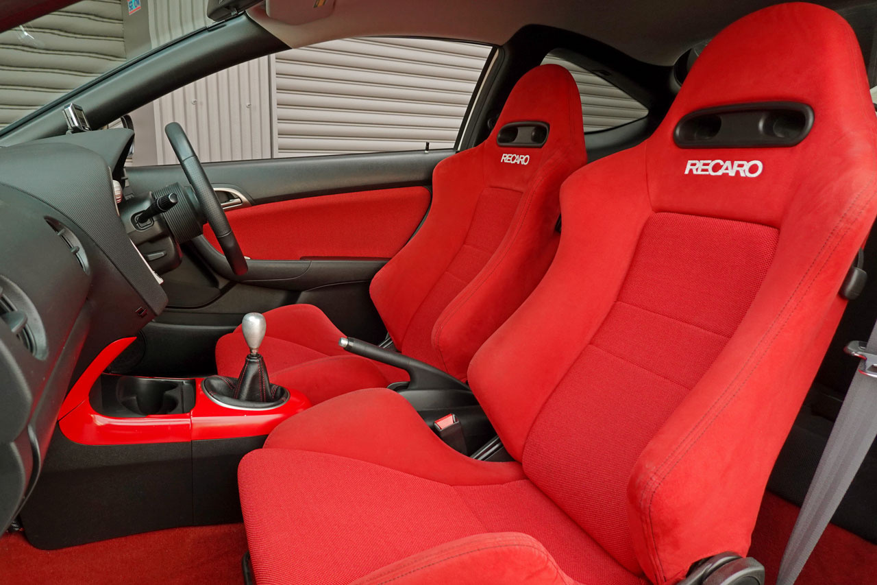 2001 Honda INTEGRA TYPE R DC5 Integra Type-R, K20A i-Vtec Engine, Momo Steering, Red Factory Recaro Seats