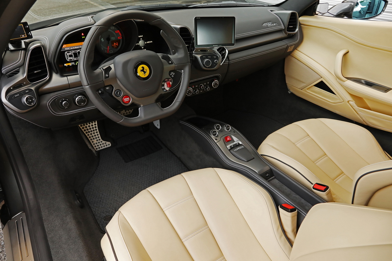 2011 Ferrari 458 ITALY null