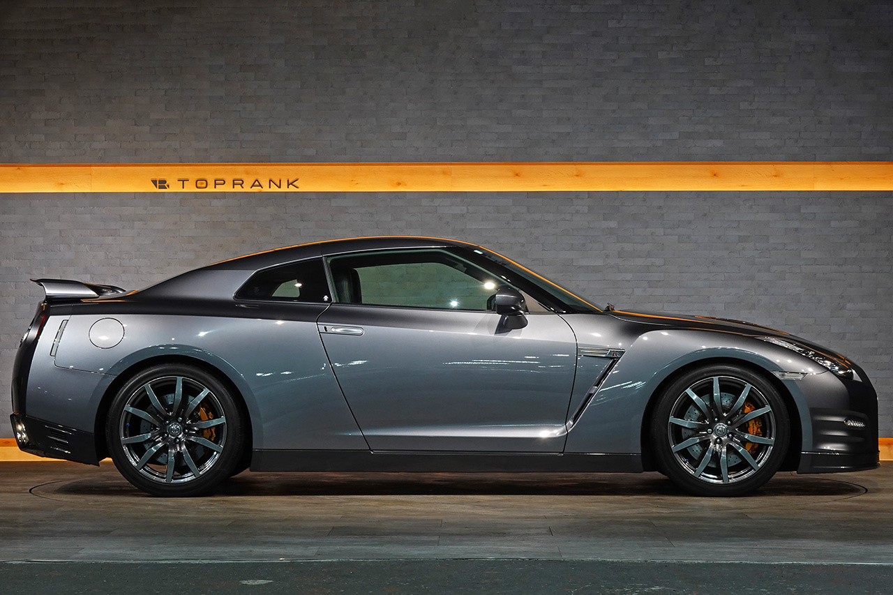 2011 Nissan GT-R R35 GT-R Pure Edition, MY11, Verified LOW Mileage,  ONE OWNER, BOSE Premium Sound System