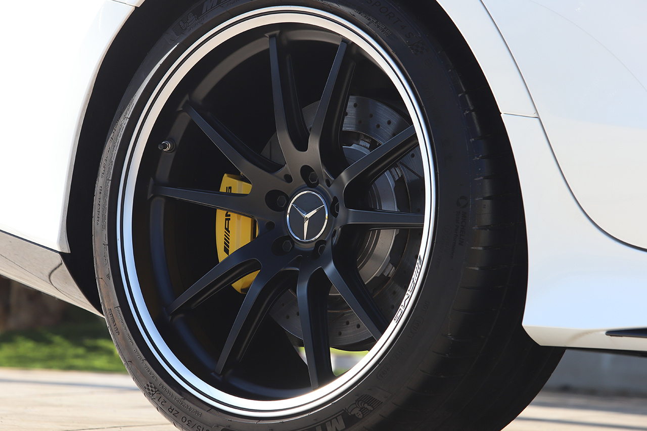 2024 Mercedes-AMG GT 